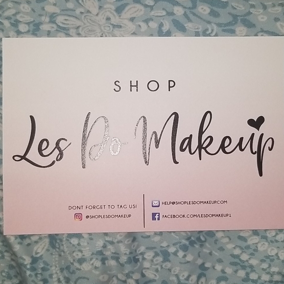 Les Do Makeup Post Card - Picture 4 of 8